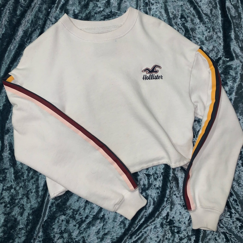 White hollister crewmeck